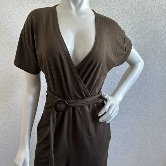 ZARA WOMAN OLIVE GREEN JUMPSUIT WITH BELT SHORT SLEEVE - Picture 5 of 12